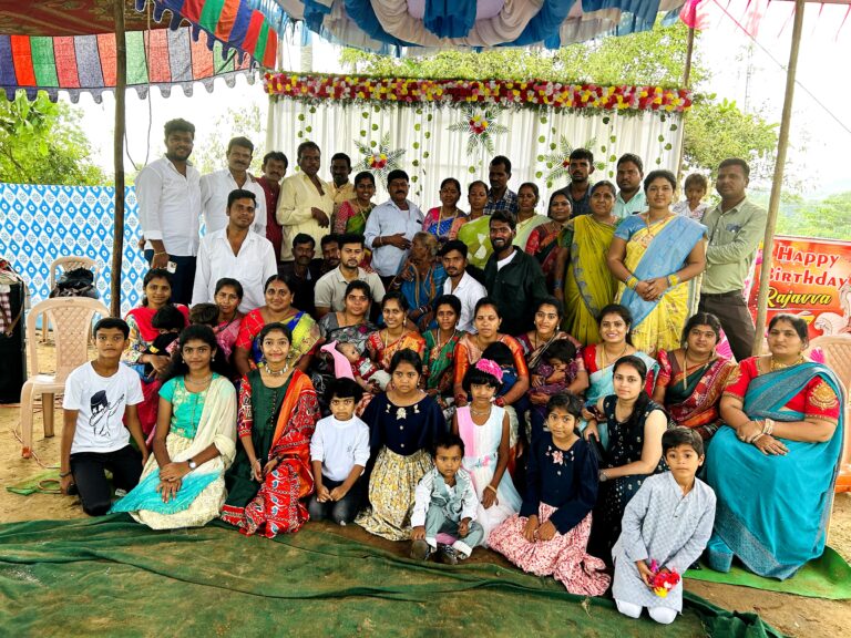 వృద్ధురాలి కోరికతో ఒక్కటైన బలగం… ఘనంగా 95వ జన్మదిన వేడుకలు