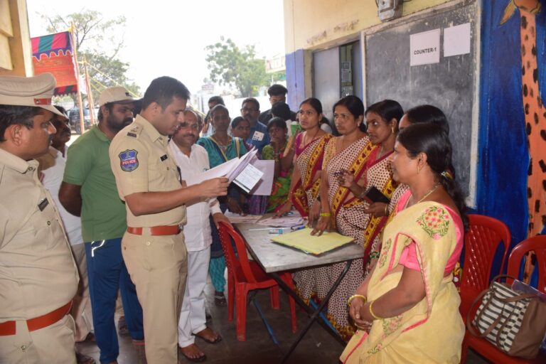 జిల్లాలో ప్రజాపాలన కార్యక్రమాన్ని కట్టుదిట్టంగా నిర్వహించాలి : ఎస్పి