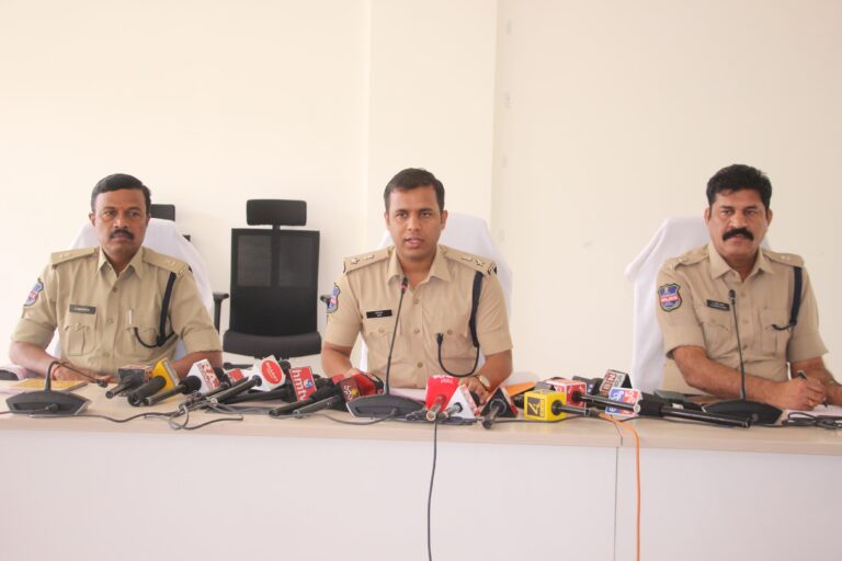 అసాంఘిక శక్తులపై ఉక్కు పాదం : జిల్లా ఎస్పీ 